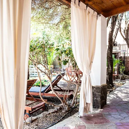 Casa Josto - Walk To Private Garden بيت للعطل Maladroxia